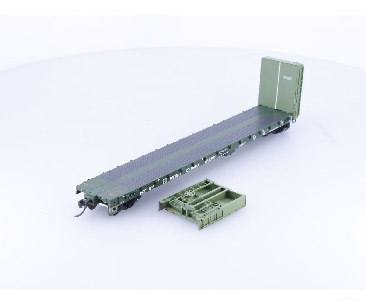 Walthers 920-104313 HO 50’ CC&F Bulkhead Flatcar BC Rail (BCOL) 16161 - Freight Cars