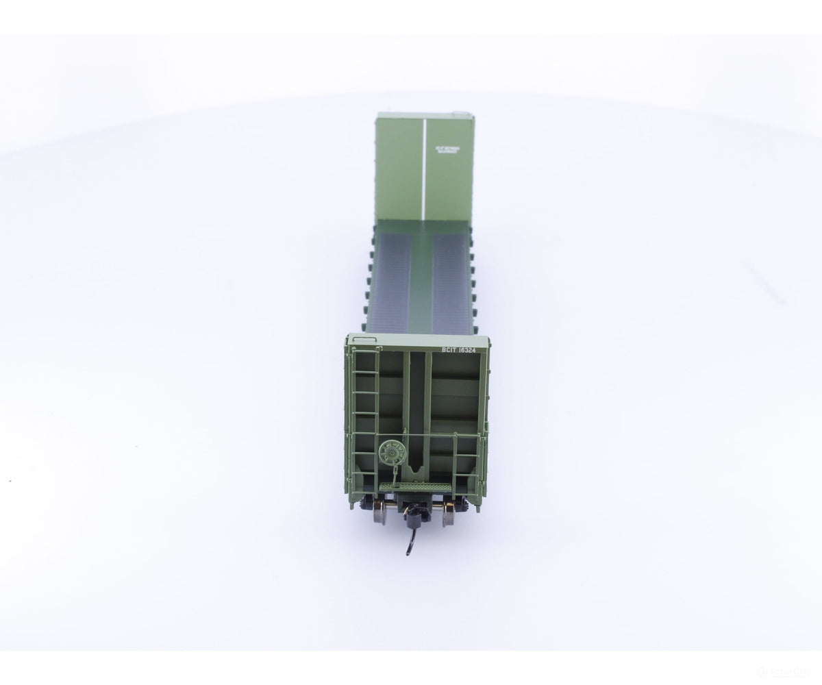 Walthers 920-104314 HO 50’ CC&F Bulkhead Flatcar BC Rail (BCOL) 16324 - Freight Cars