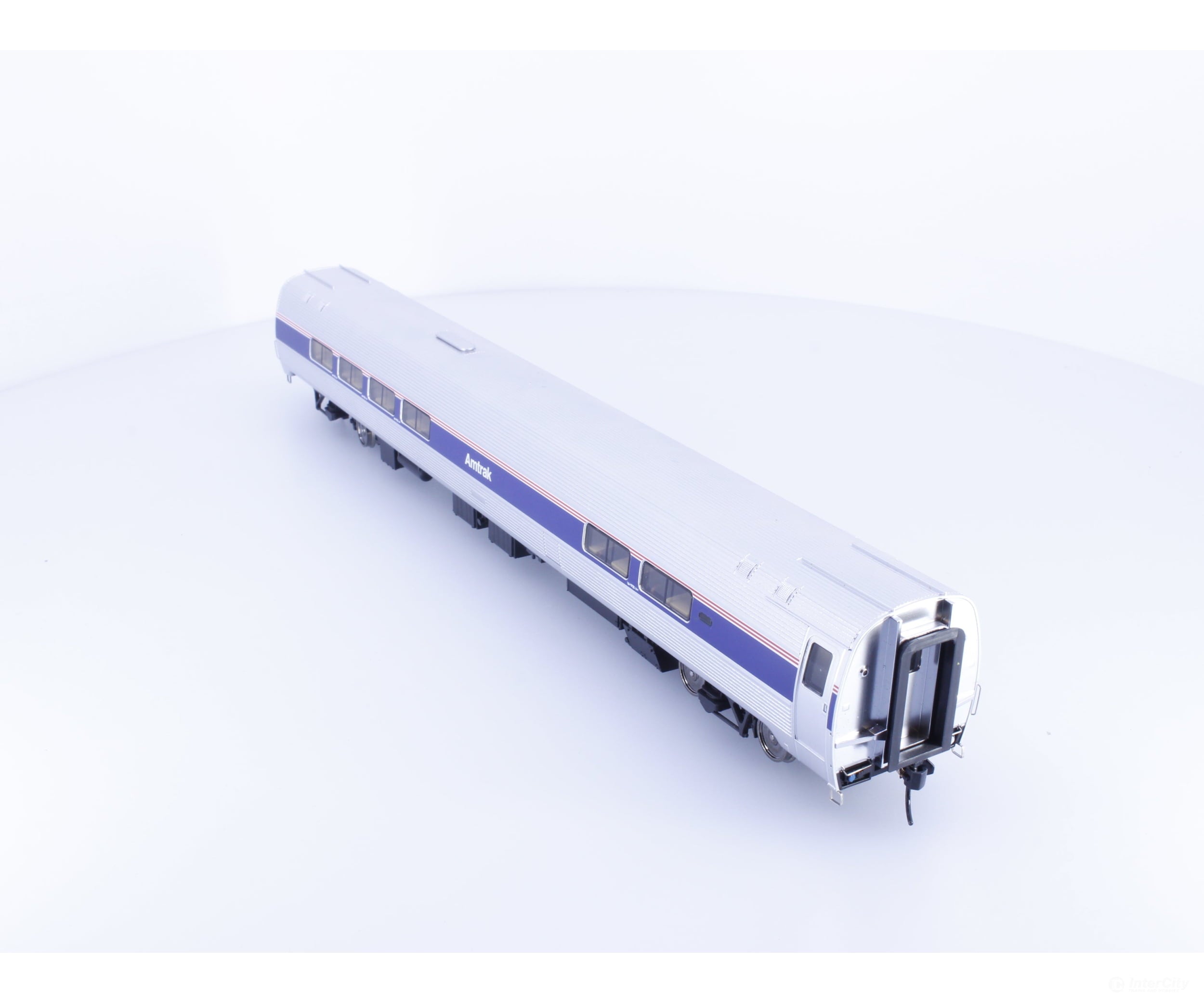 Walthers 920-12265 HO 85’ Budd Amfleet II Lounge Phase IV Lighted Amtrak (AMTK) Passenger Cars