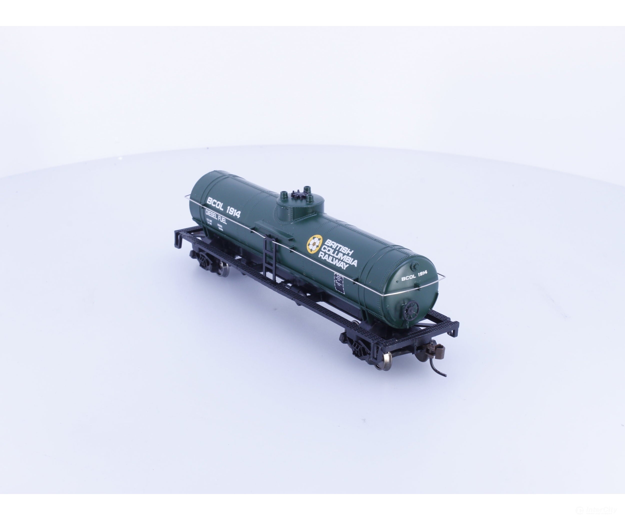 Walthers 931-1441 HO Tank Car BC Rail (BCOL) 1914 - Freight Cars