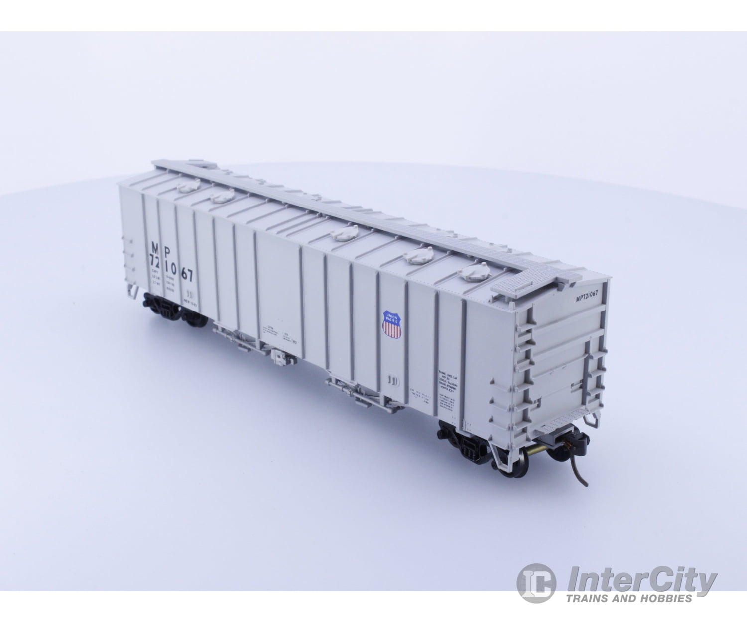 Walthers 932-3655 HO Airslide Covered Hopper Limited Edition Series Union Pacific (UP) 721067 Freight Cars