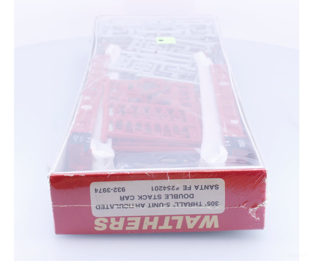 Walthers 932-3974 HO 305’ Thrall 5 Unit Articulated Double Stack Car Kit Santa Fe (SF) 254201 - Freight Cars