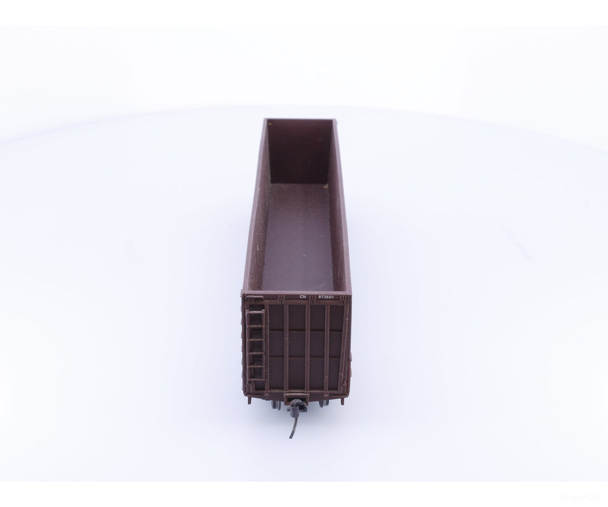 Walthers 932-4057 HO 61’ Wood Chip Car Canadian National (CN) 873601 - Freight Cars