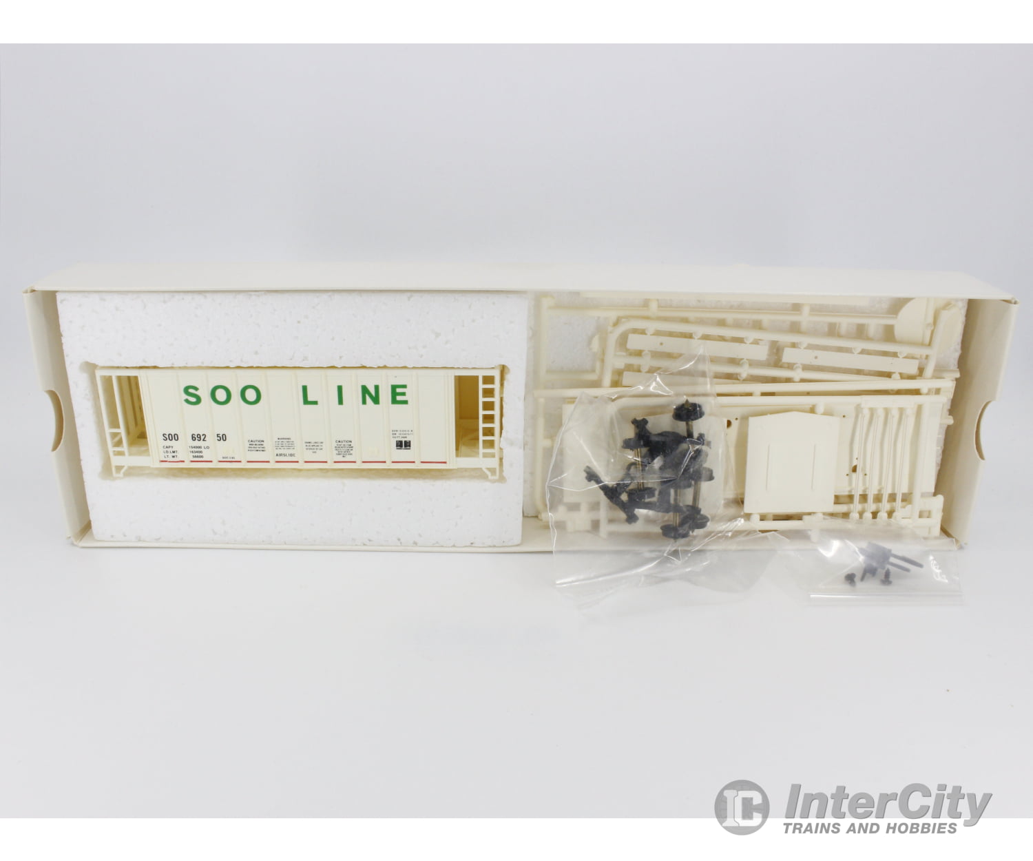Walthers 932-4601 Ho Single Bay Airslide Freight Car Kit Soo Line (Soo) 69250 Cars