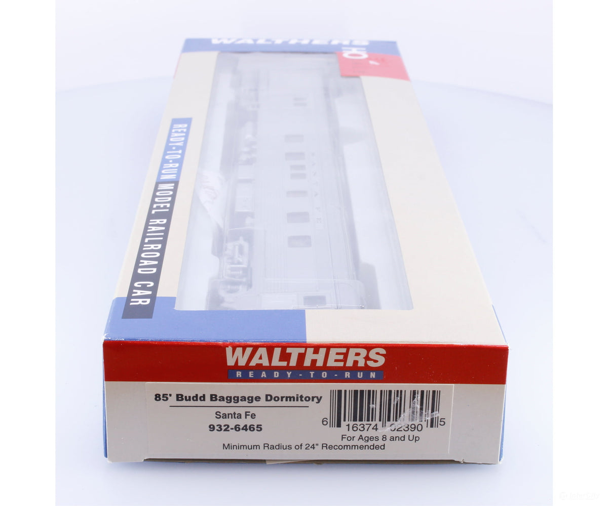 Walthers 932-6465 HO 85’ Budd Baggage Dormitory Car Santa Fe (SF) - Passenger Cars