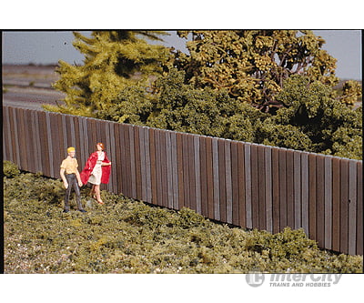 Walthers Cornerstone 3521 Wood Fence - Kit -- 15’ 37.5Cm Sections Total Length: 45’ 113Cm