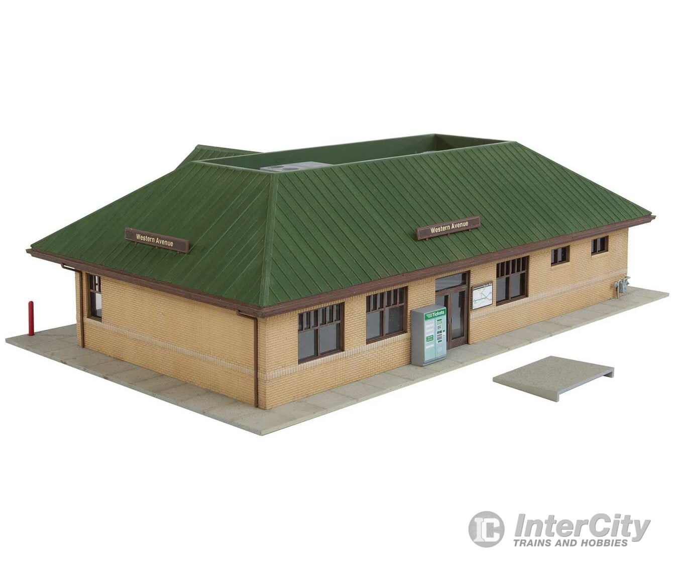 Walthers Cornerstone 4095 Modern Suburban Station -- Kit - 10-7/16 X 6-1/2 3-1/8’ 26.5 16.5 7.9Cm