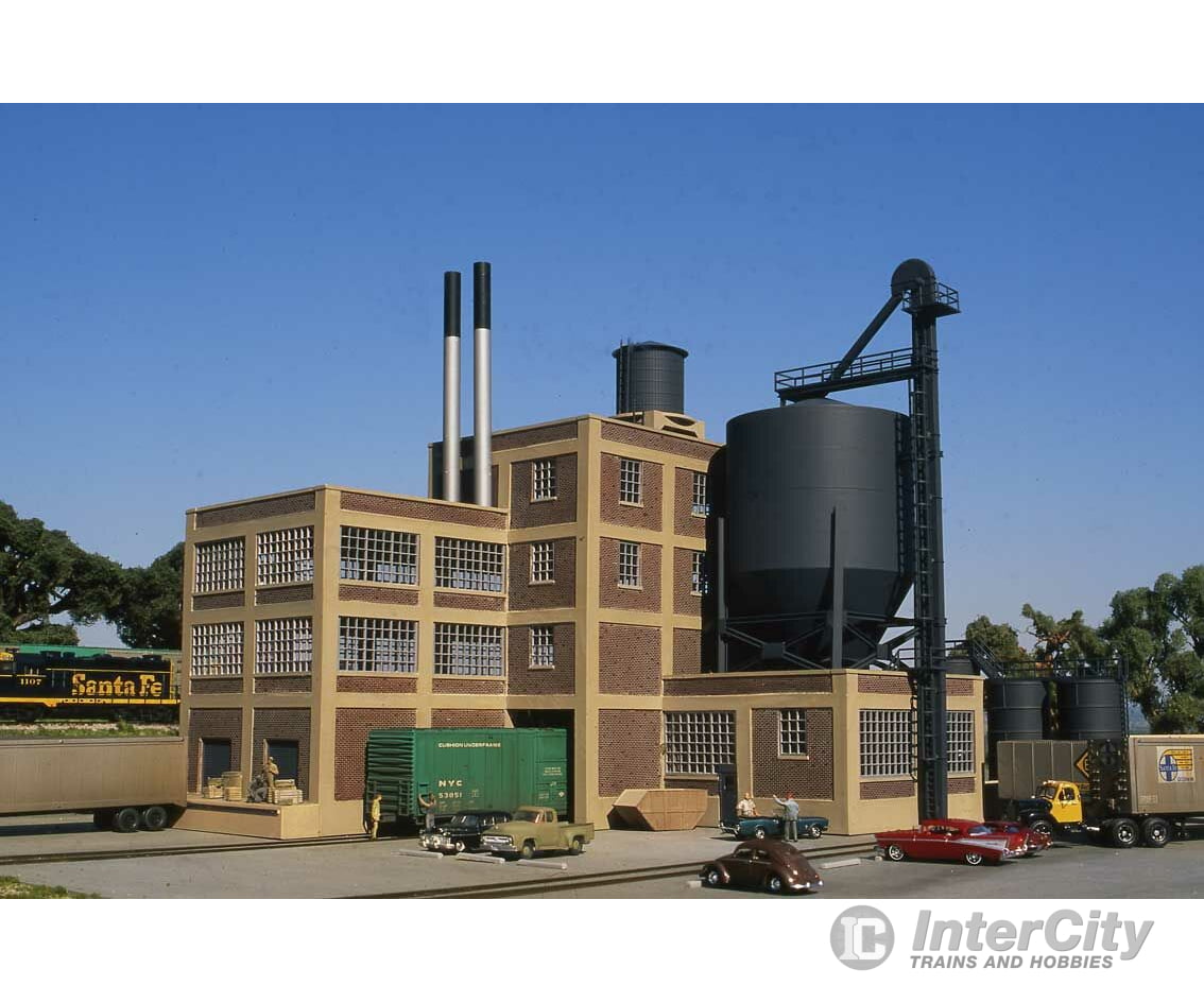 Walthers Cornerstone 4141 Tire Plant -- Kit - 13-3/16 X 8-11/16 12’ 33.4 22 30.4Cm Structures