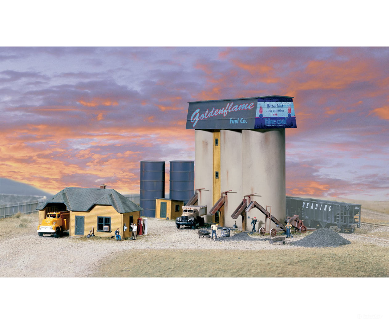 Walthers Cornerstone Ho 3087 Goldenflame Fuel Co. -- Kit Structures