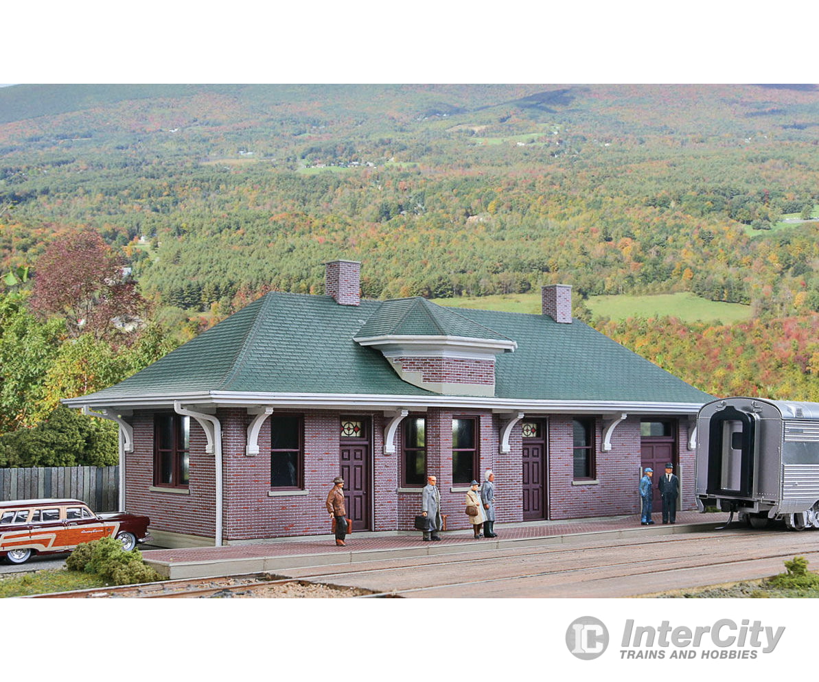 Walthers Cornerstone Ho 4054 Pella Depot -- Kit - 12 X 5 3-1/2 30 12.7 8.8Cm Structures