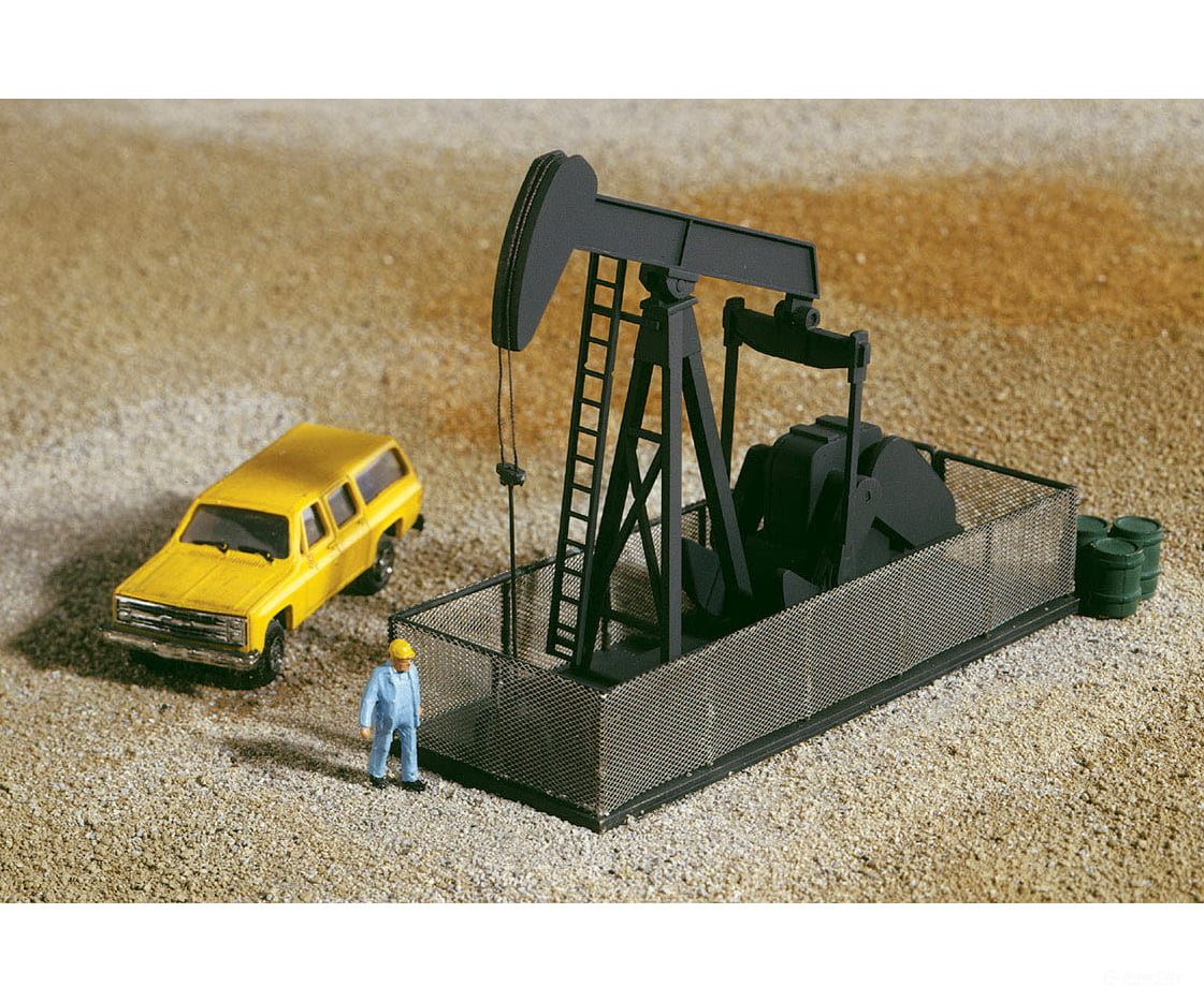 Walthers Cornerstone N 3248 Walking Beam-Horse Head Oil Pump -- Kit - 2-3/4 X 1 1-13/16 6.8 2.5