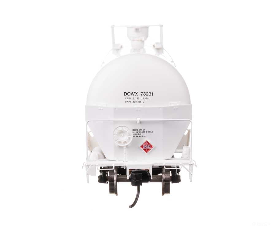 Walthers HO 100768 55’ Trinity Modified 30,145-Gallon Tank Car - Dow Chemical DOWX #73231 - Freight Cars