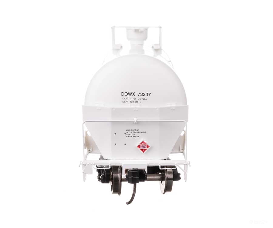 Walthers HO 100769 55’ Trinity Modified 30,145-Gallon Tank Car - Dow Chemical DOWX #73247 - Freight Cars