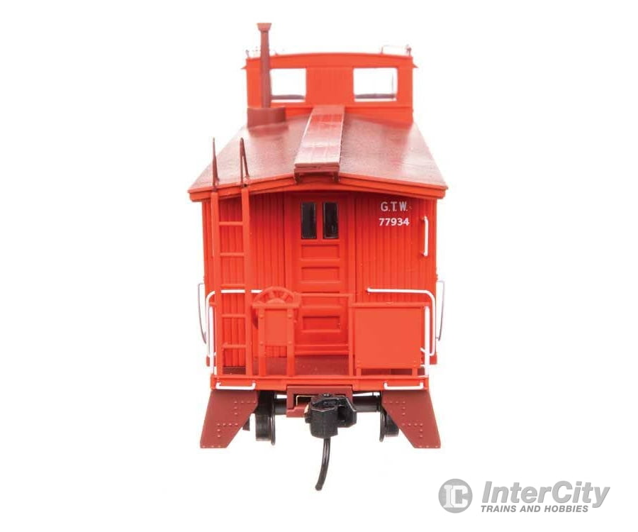 Walthers HO 103261 30’ GTW Style Wood Caboose with Offset Coupola - Ready To Run - Grand Trunk Western (Early) #77934