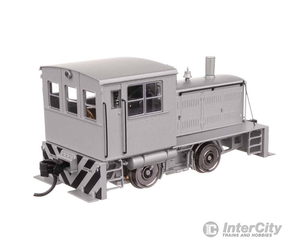 Walthers HO 20018 Plymouth ML-8 Industrial Switcher - DCC only - Silver with Black Stripes Locomotives
