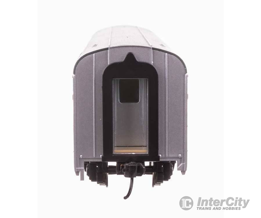 Walthers HO 30070 85’ Budd Baggage-Lounge - VIA Rail Passenger Cars