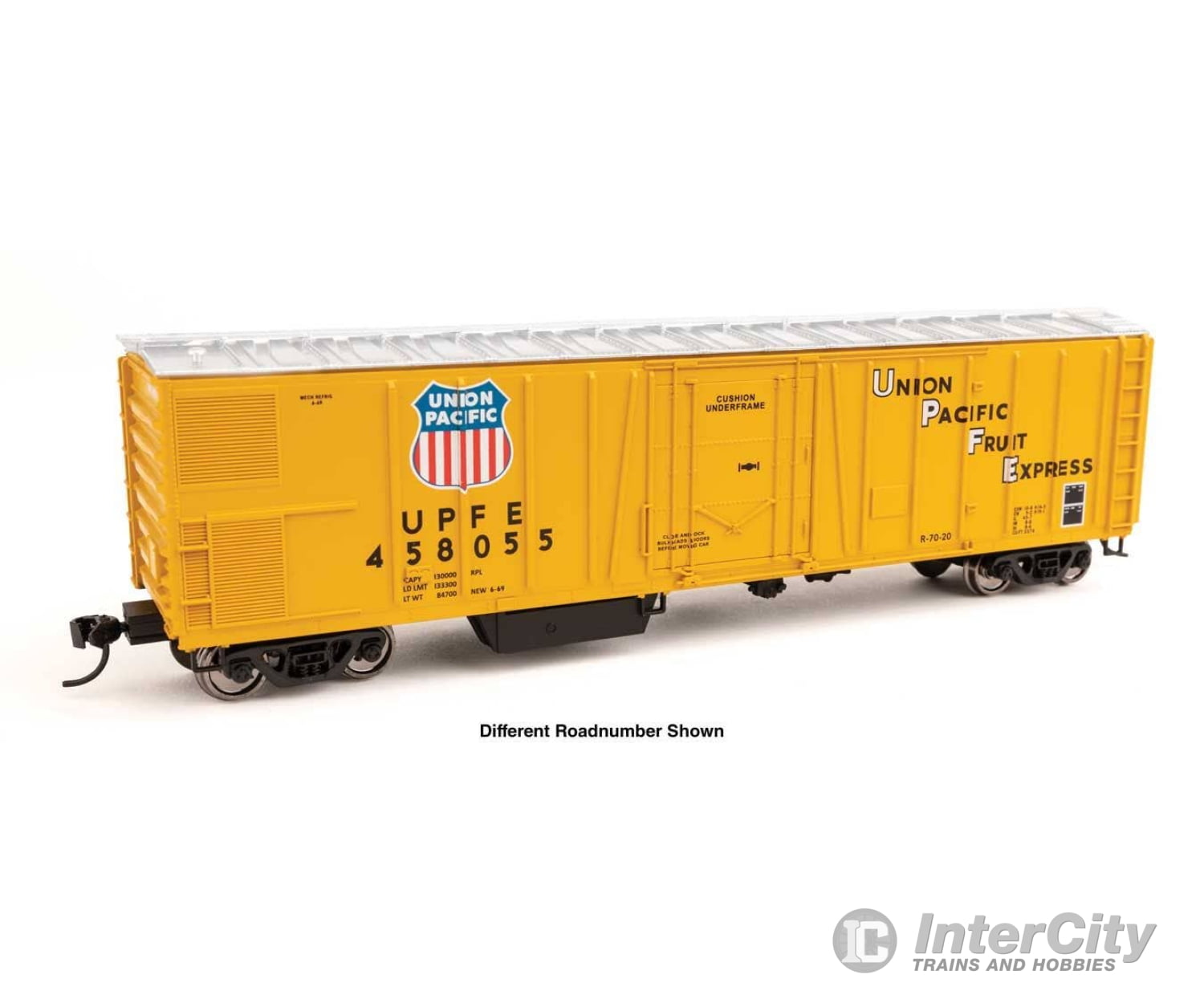 Walthers HO 3795 50’ AAR Mechanical Refrigerator Car - Union Pacific(R) UPFE #458070 Freight Cars