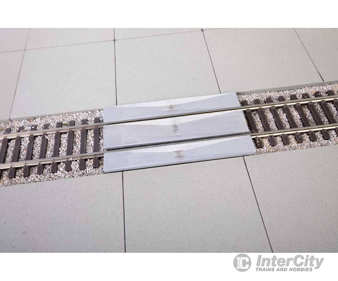 Walthers HO 4186 Transload Pavement - Transload Facility - Kit Structures