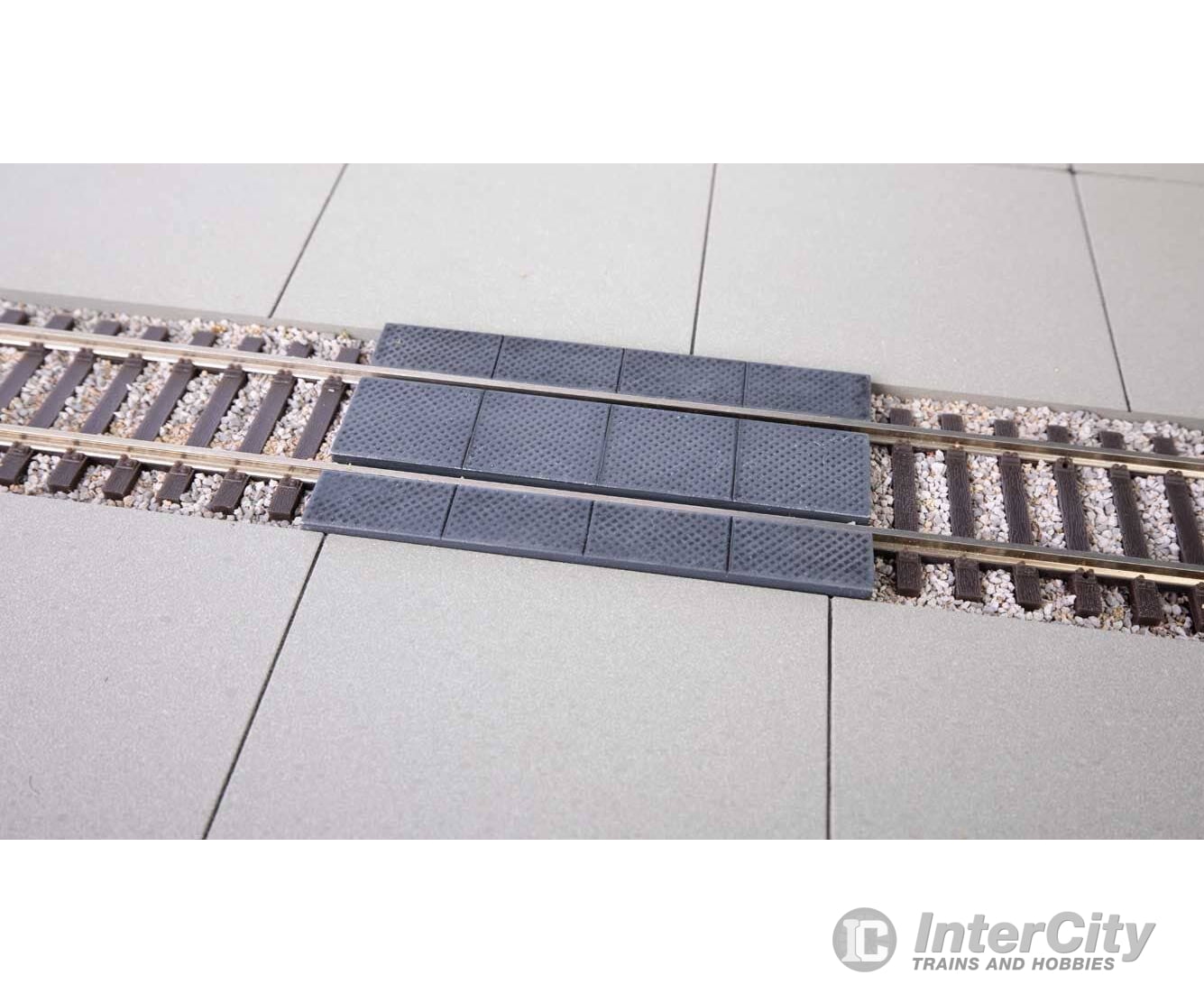 Walthers HO 4186 Transload Pavement - Transload Facility - Kit Structures