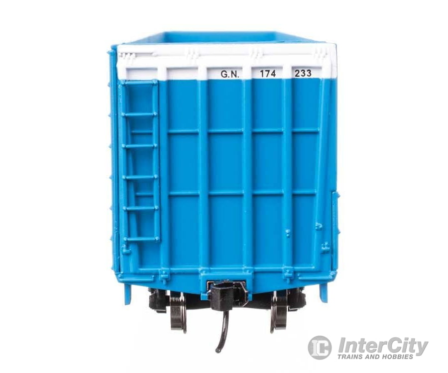 Walthers HO 6113 61’ Wood Chip Gondola - Ready To Run - Great Northern #174233 Freight Cars