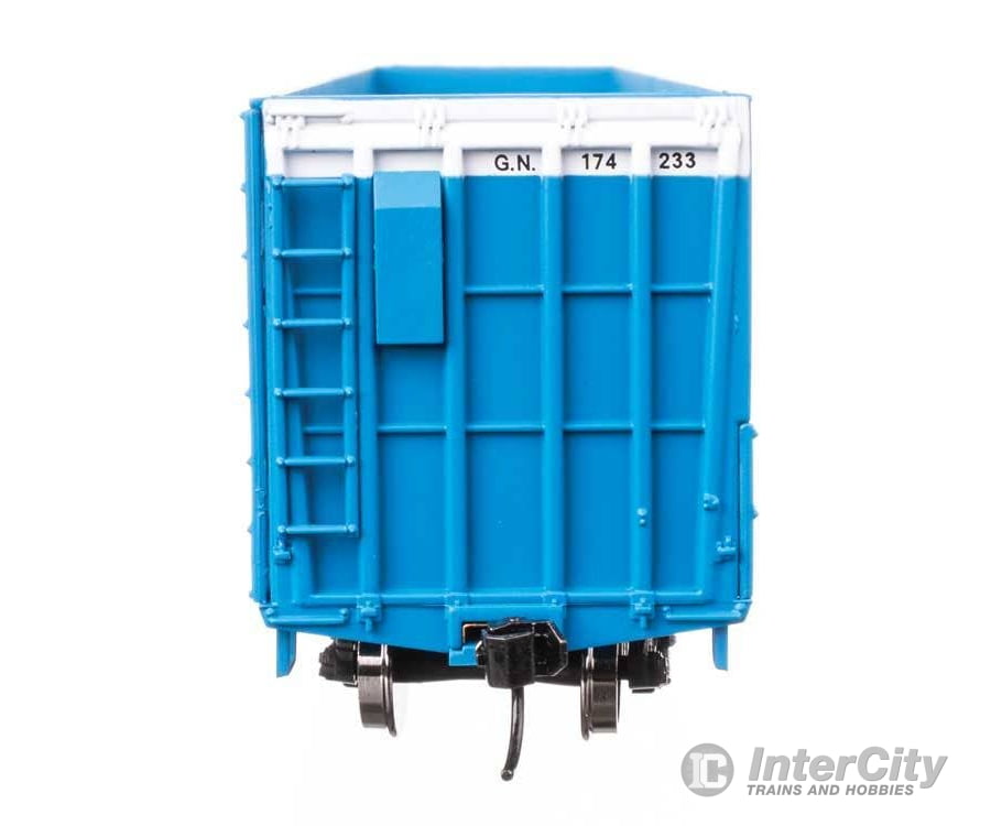 Walthers HO 6113 61’ Wood Chip Gondola - Ready To Run - Great Northern #174233 Freight Cars