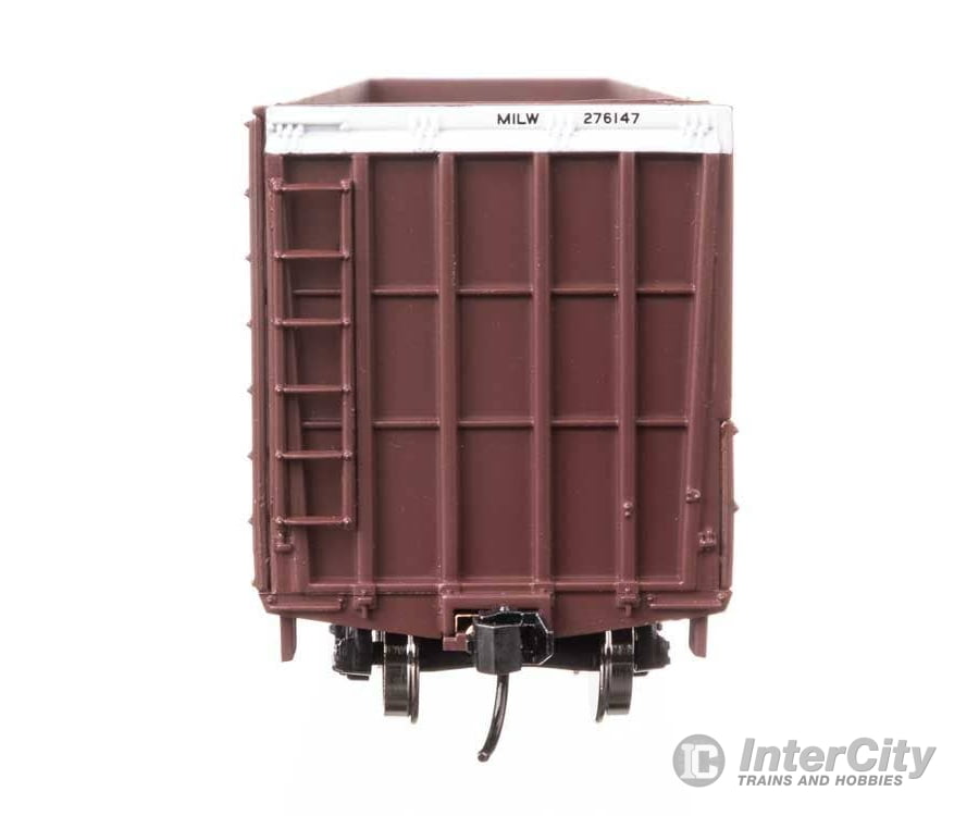 Walthers HO 6120 61’ Wood Chip Gondola - Milwaukee Road #276147 Freight Cars