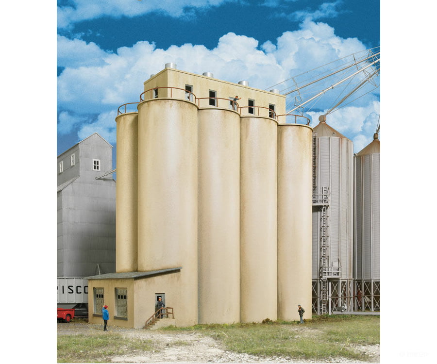Walthers Cornerstone 2942 Modern Grain Head House W/Silos -- Kit - 9-1/2 X 5 11’ 24.1 12.7 27.9Cm