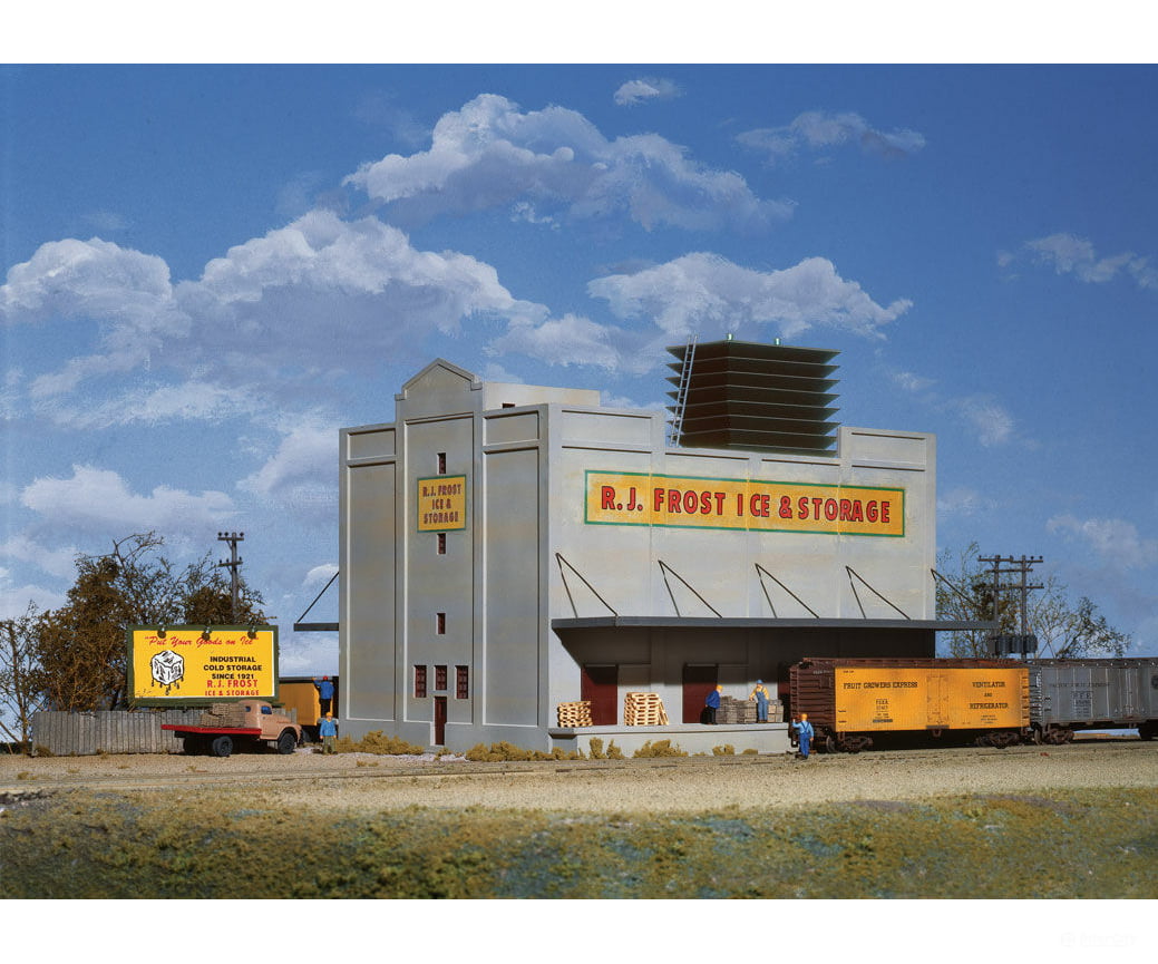 Walthers Cornerstone 3020 Rj Frost Ice & Storage -- Kit - 11 X 11’ 28 28Cm Structures