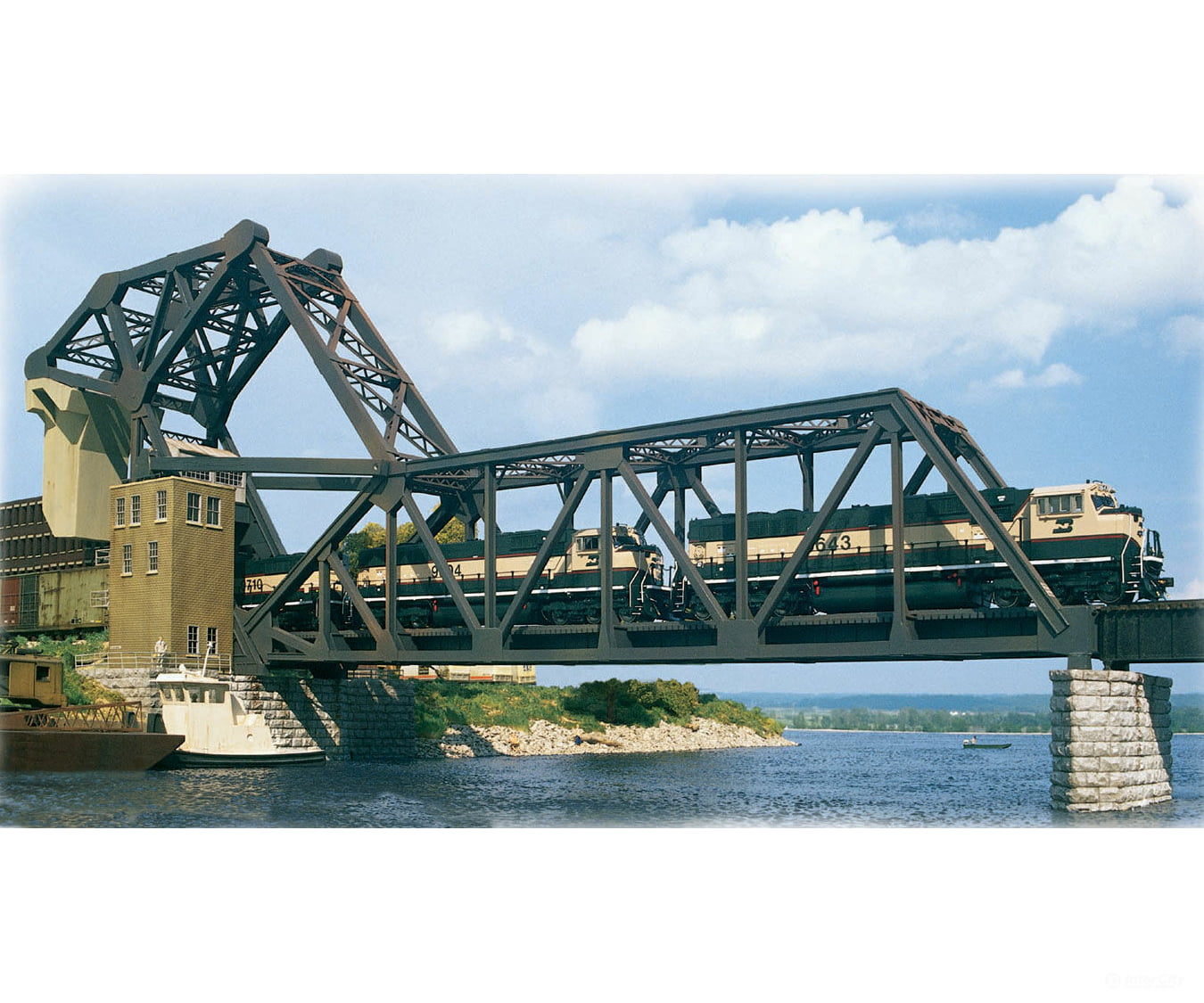 Walthers Cornerstone 3070 Operating Single-Track Railroad Bascule Bridge -- Kit - 33-1/2 X 3 11’