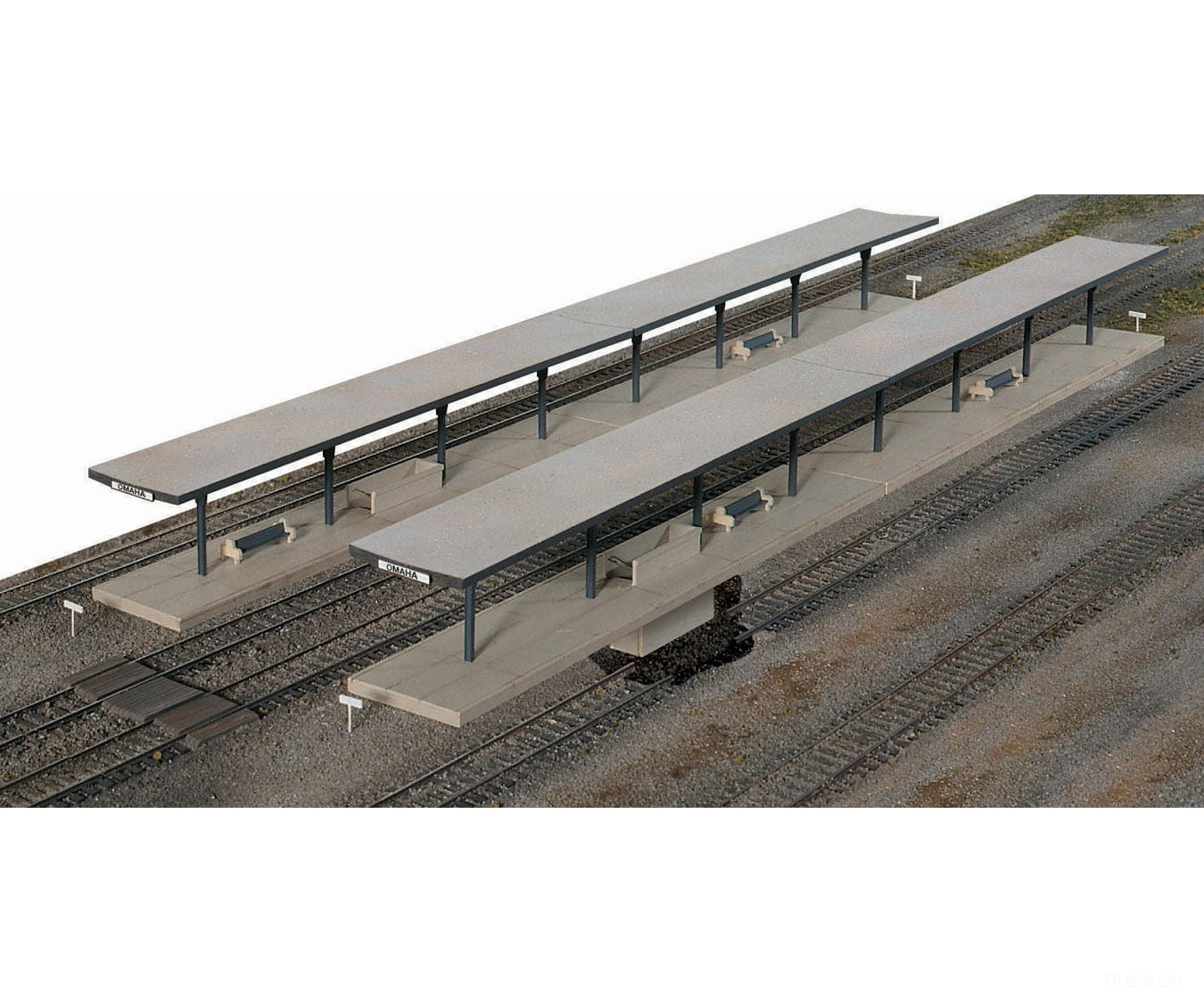 Walthers Cornerstone 3175 Butterfly Style Station Platform Shelter -- Kit - Pkg(4) Each Section: 11
