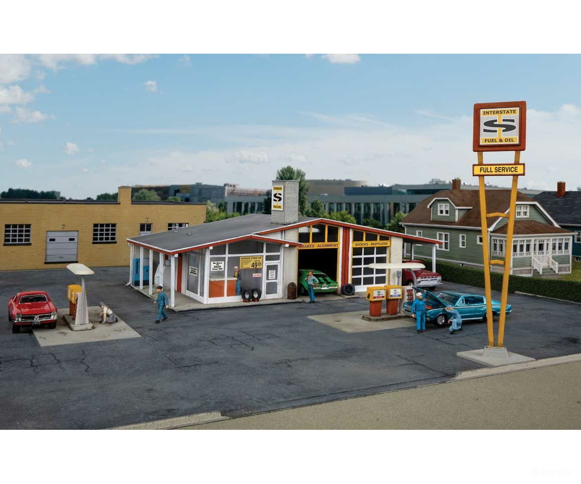 Walthers Cornerstone 3541 Vintage Gas Station -- Kit - Main Building: 10-1/2 X 9 3-3/16’ 26.6