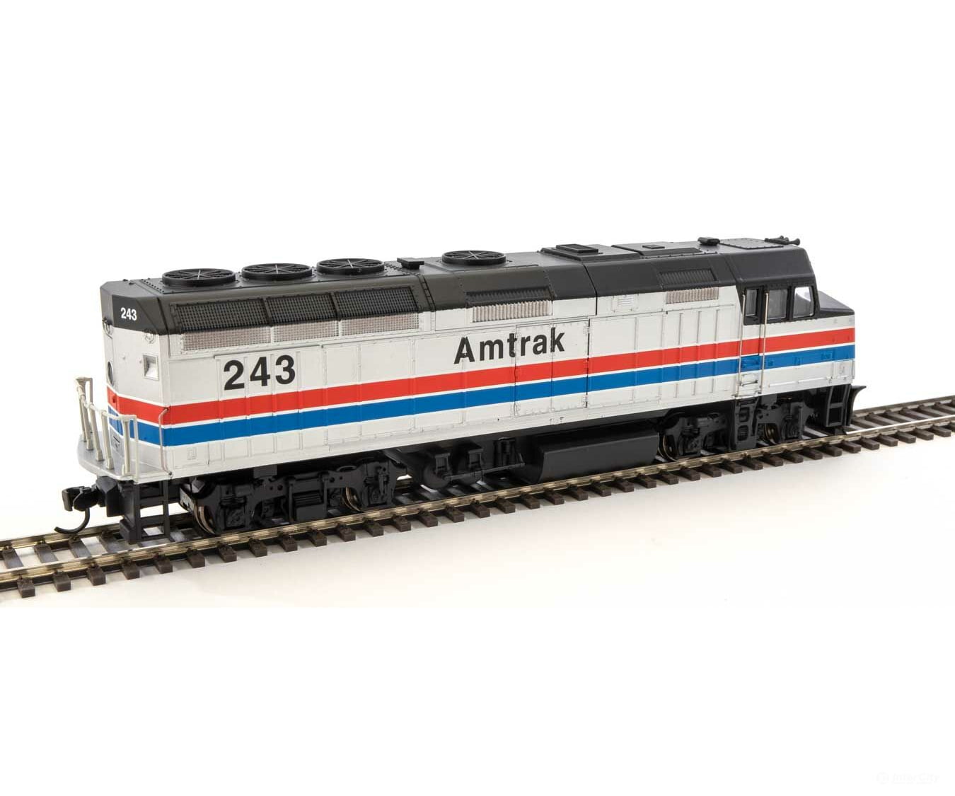 Walthers Mainline 9463 Emd F40Ph - Standard Dc -- Amtrak(R) #243 (Phase Ii; Silver Red White Blue