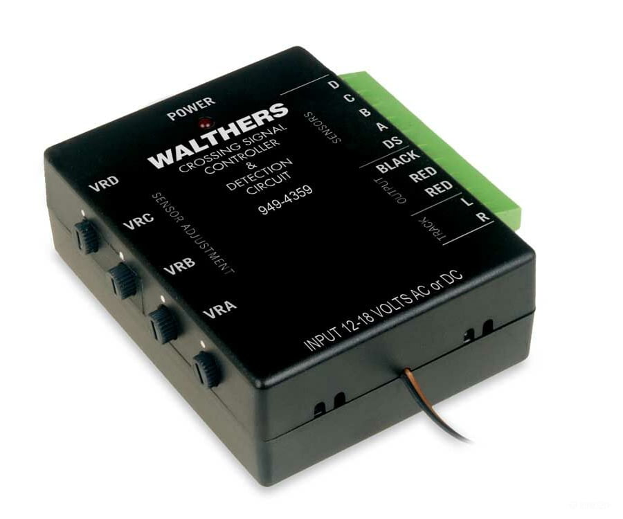 Walthers Scenemaster 4359 Grade Crossing Signal Controller Signals & Catenary