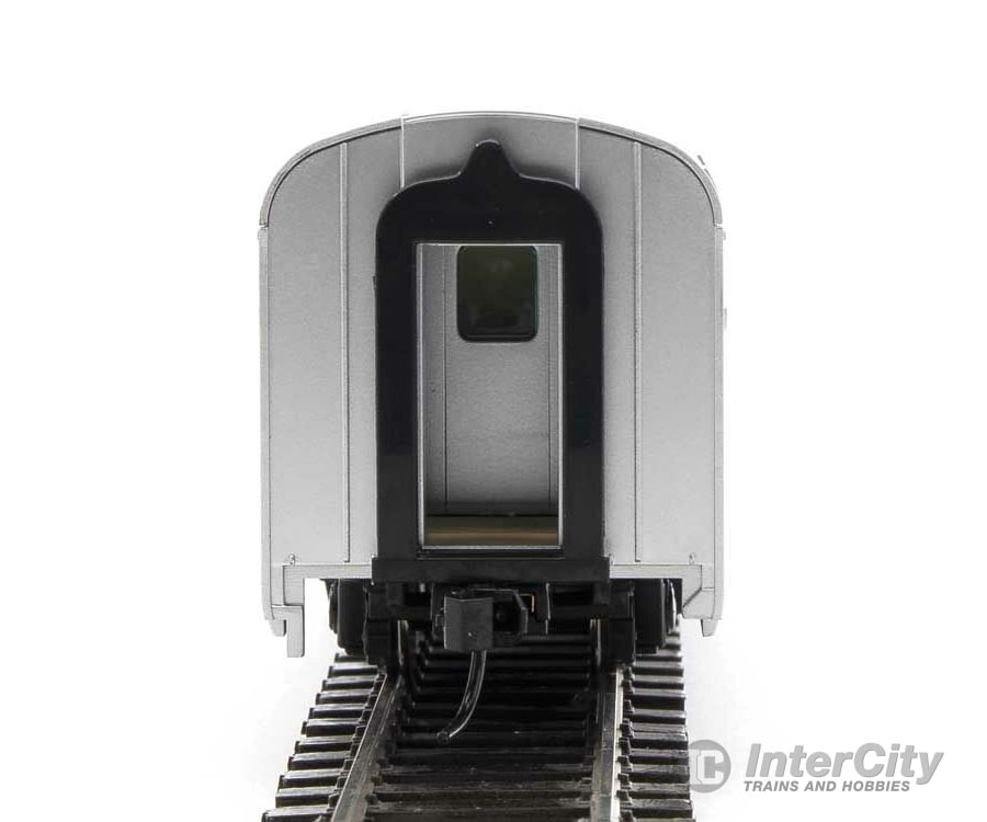 Walthers Mainline 30016 85 Budd Large-Window Coach - Ready To Run -- Amtrak(R) Phase I Passenger