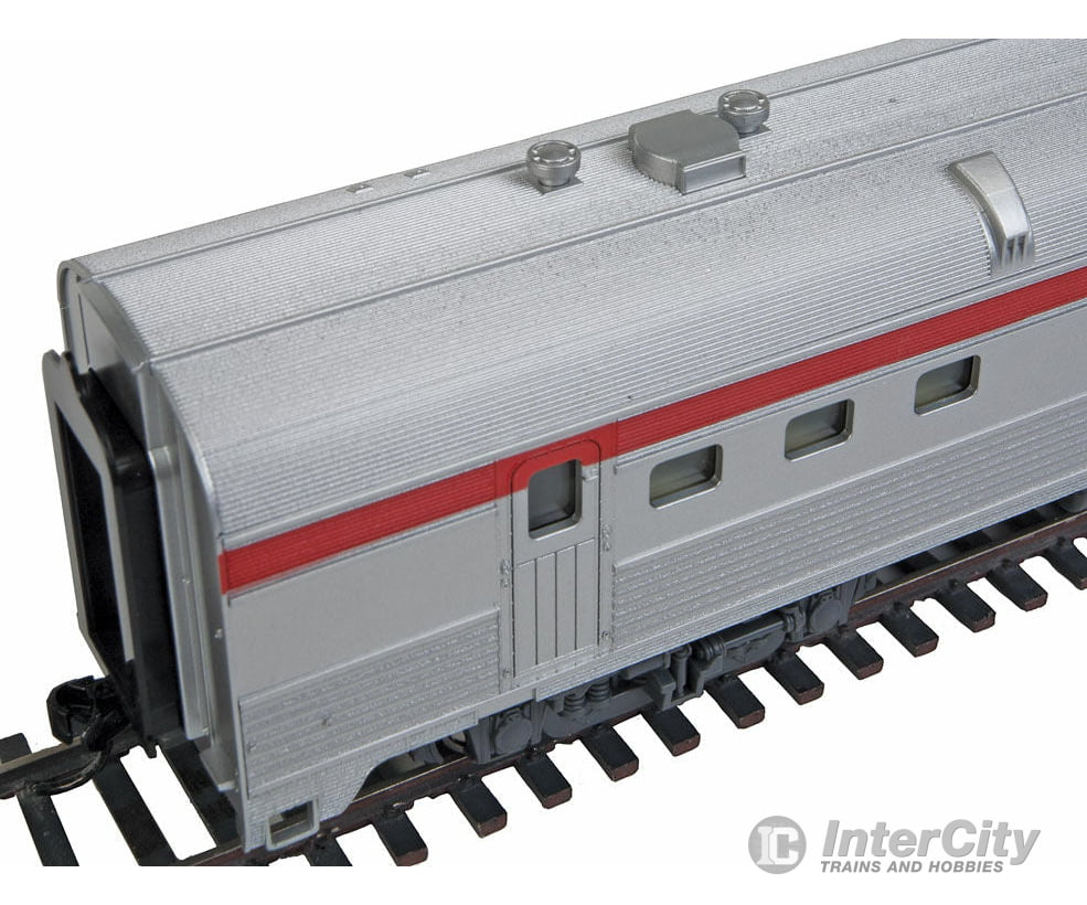 Walthers Mainline 30157 85 Budd Diner - Ready To Run -- Southern Pacific (Silver Red) Passenger Cars