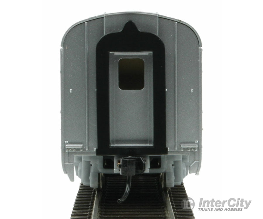 Walthers Mainline 30200 85 Budd Small-Window Coach - Ready To Run -- Painted Unlettered (Silver)