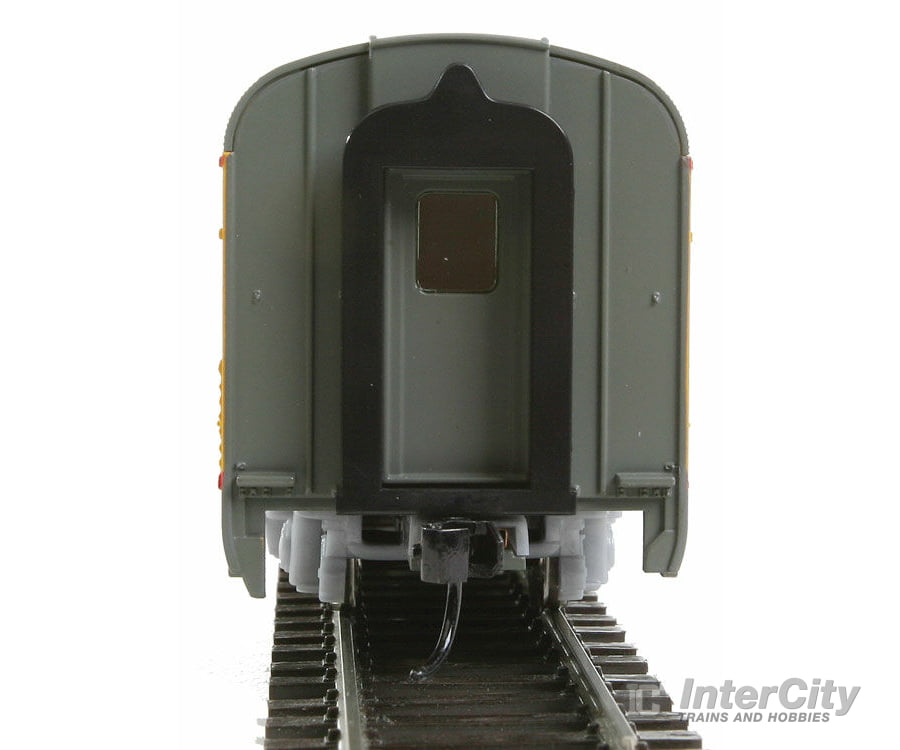 Walthers Mainline 30308 85 Budd Baggage-Railway Post Office - Ready To Run -- Union Pacific(R)