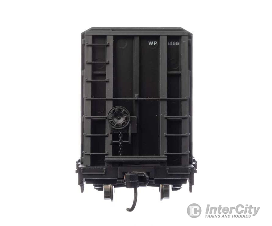 Walthers Mainline 50620 68 Bulkhead Flatcar - Ready To Run -- Western Pacific(Tm) #1466 Freight Cars