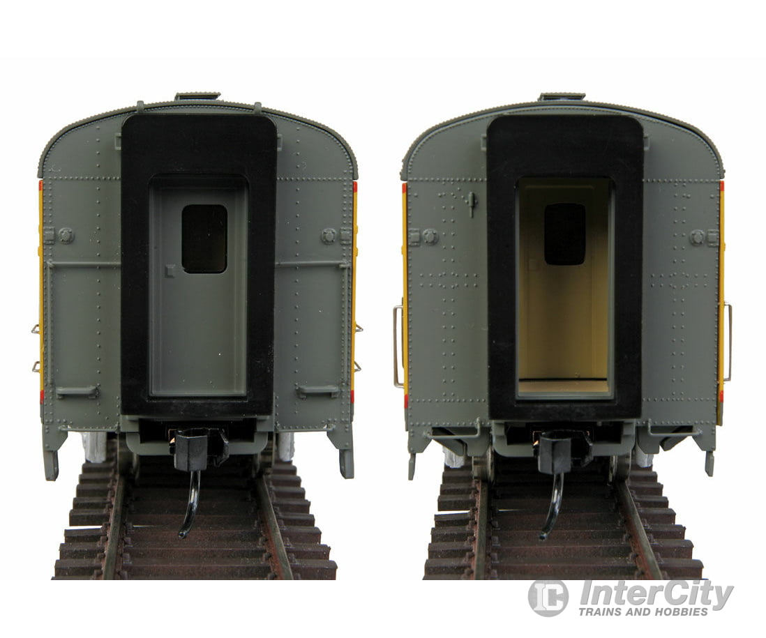 Walthers Proto 18501 85 Acf 44-Seat Coach - Lighted Union Pacific(R) Heritage Fleet -- Portland