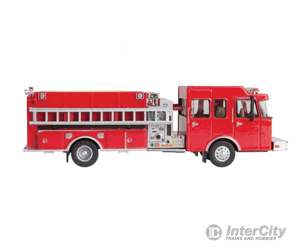 Walthers Scenemaster 13800 Heavy-Duty Fire Engine - Assembled -- Red Cars & Trucks