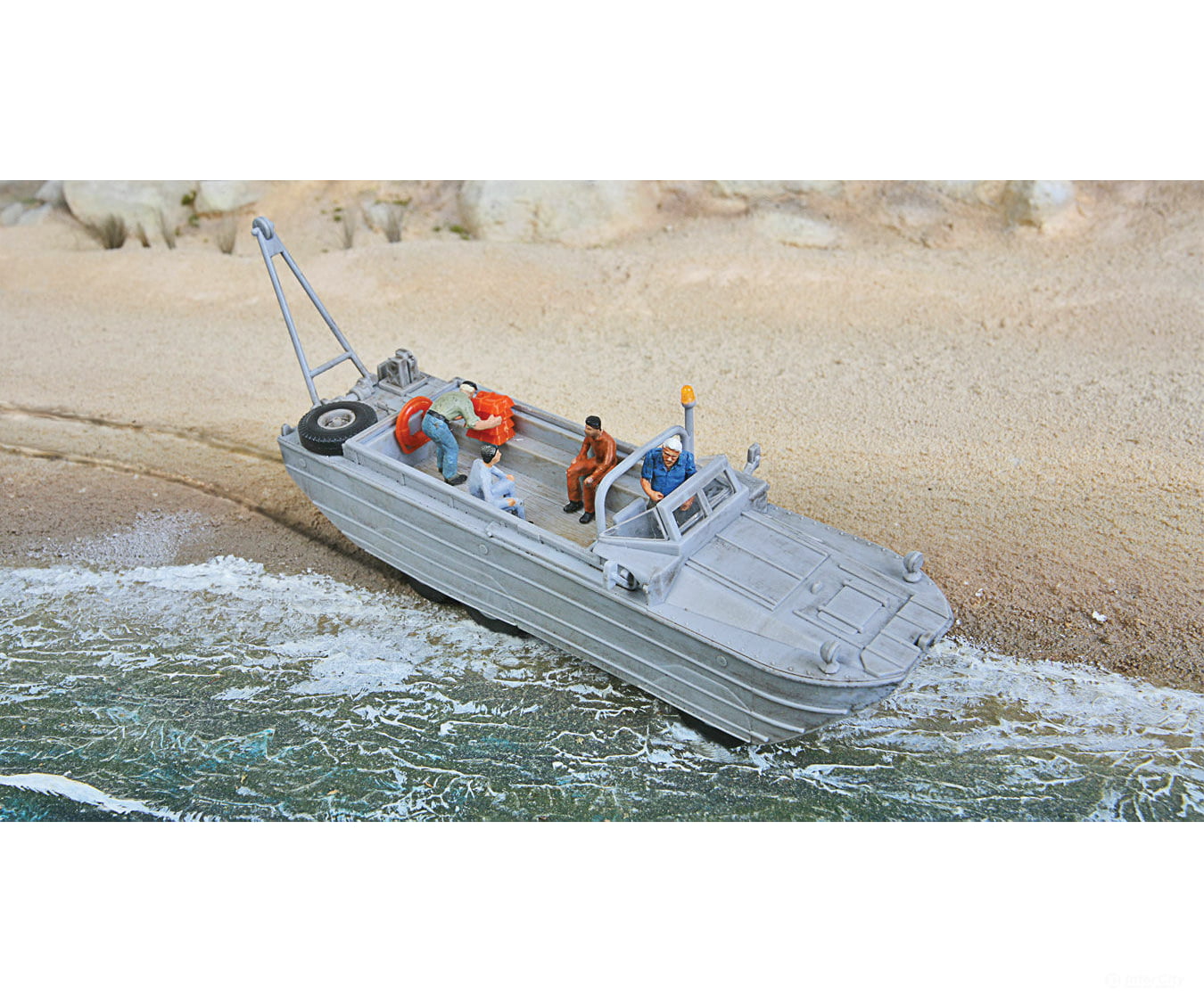 Walthers Scenemaster Ho 11004 Gmc Dukw Duck Amphibious 6X6 Cargo/Personnel Transport -- Kit Cars &