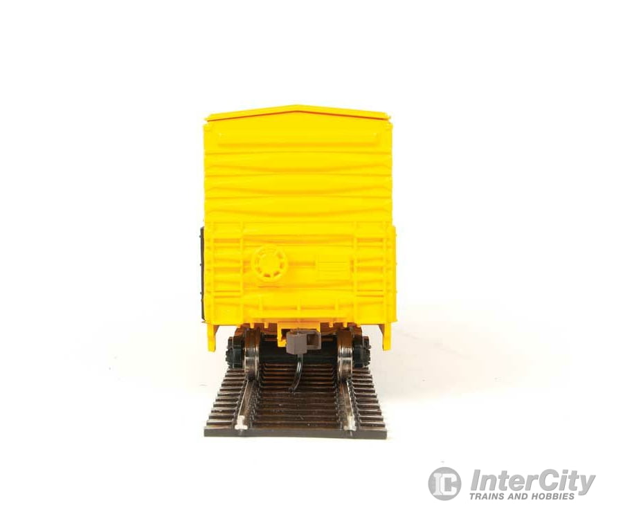 Walthers Trainline 1802 Insulated Boxcar - Ready To Run -- Canadian Pacific Freight Cars