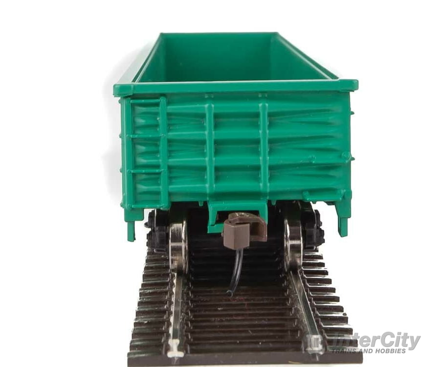 Walthers Trainline 1864 Gondola - Ready To Run -- Penn Central Freight Cars