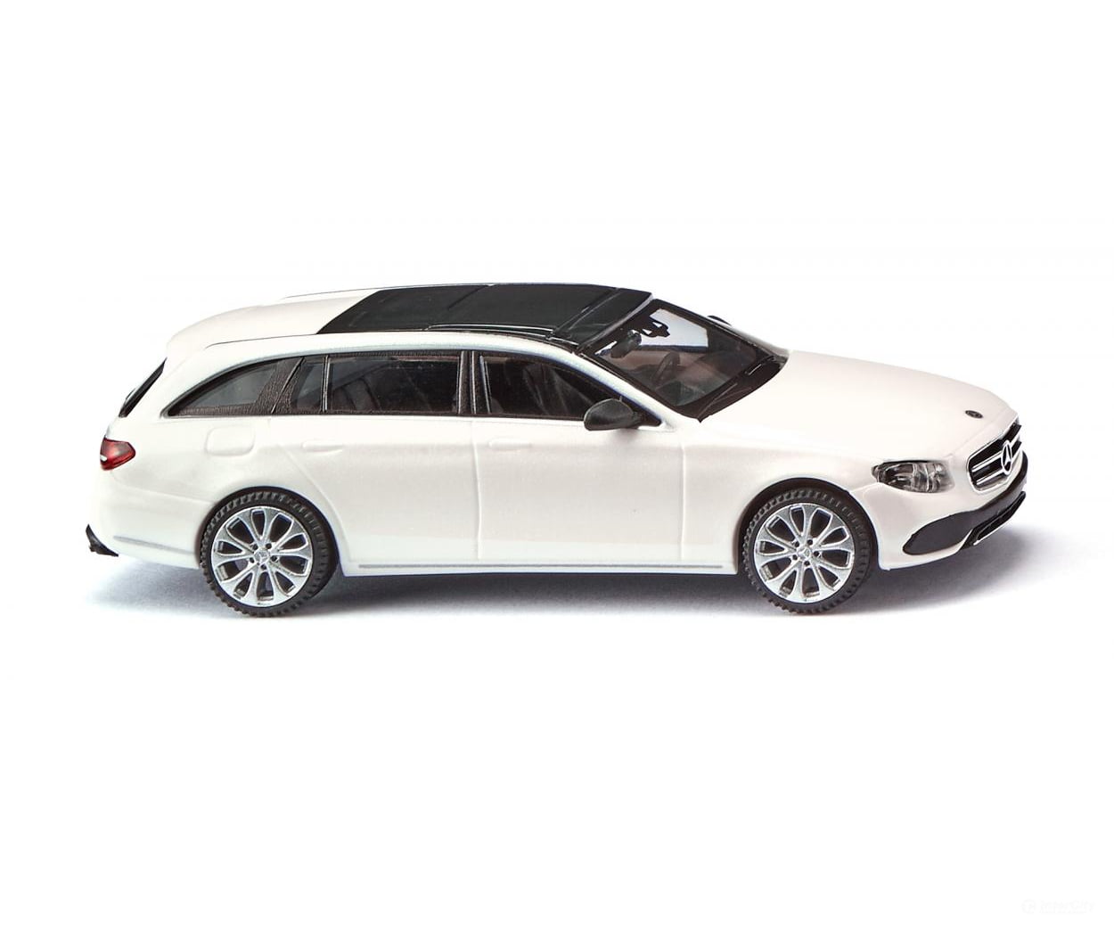 Wiking 022713 HO MB E-Class S213 Avantgarde - diamond white pearl effect Cars & Trucks