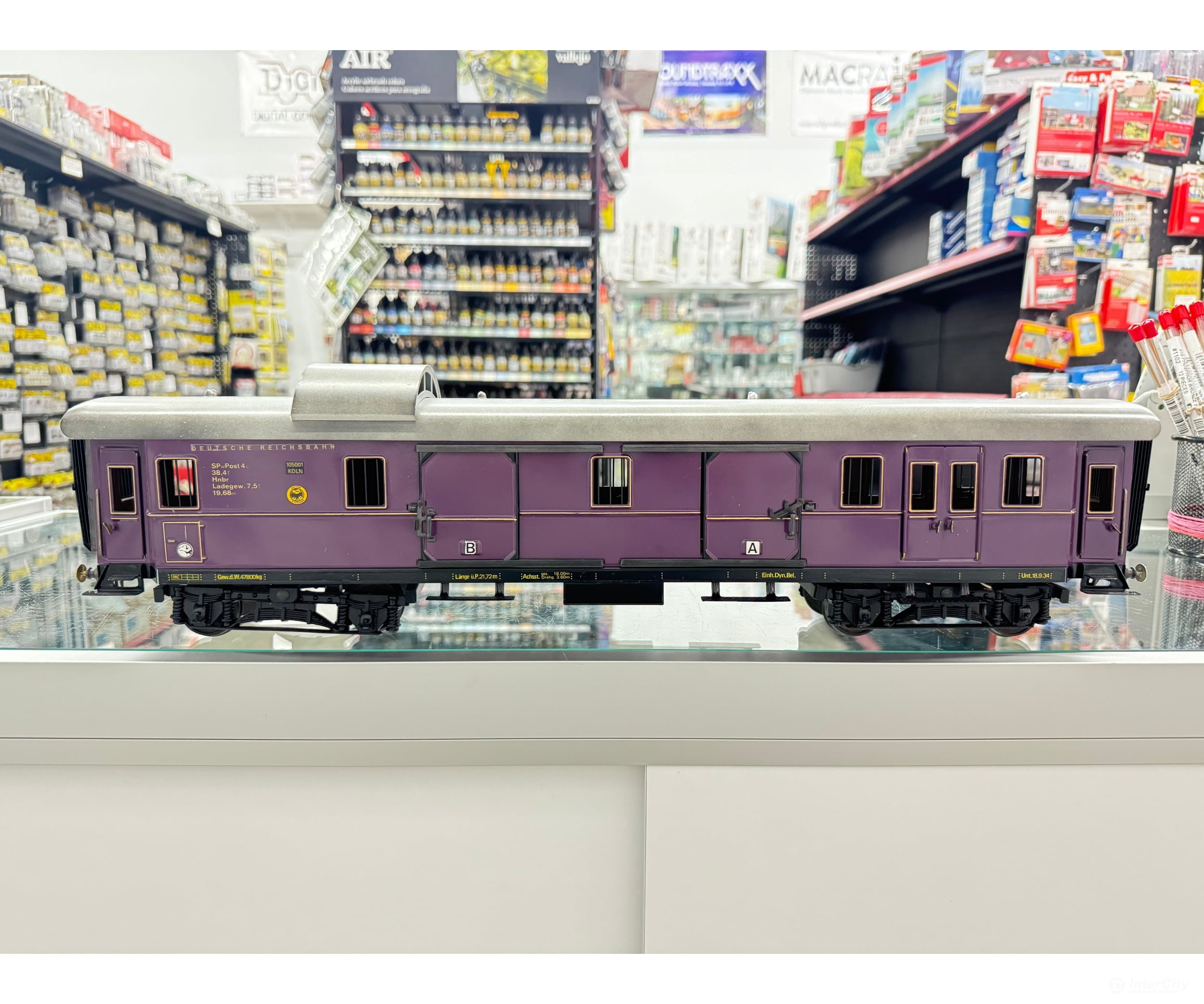Wilag 105001 1-Gauge DRG Koln German Baggage Post Wagon Full Metal European Passenger Cars
