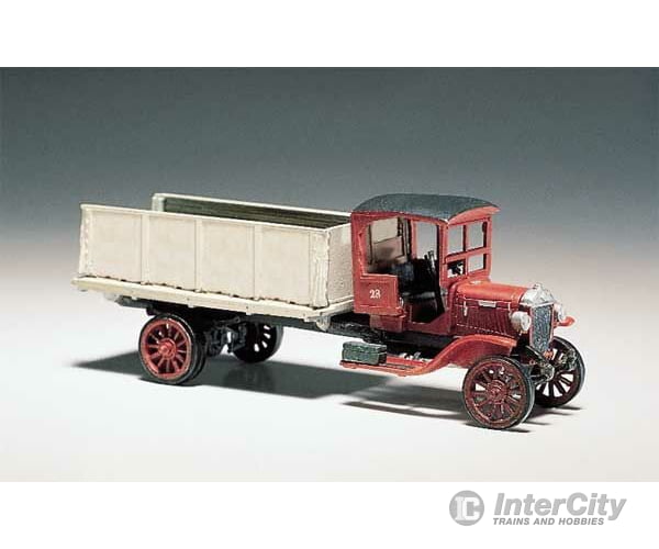 Woodland Scenics 218 1914 Diamond T Grain Truck - Metal Kit -- Undecorated Cars & Trucks