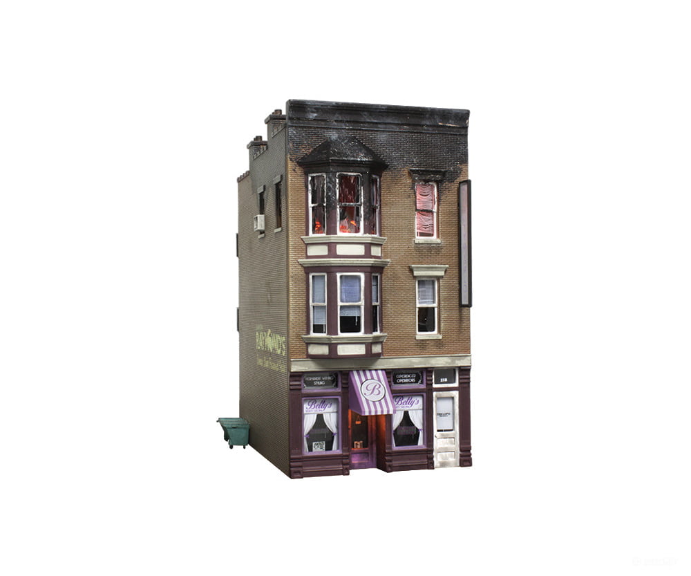 Woodland Scenics 5051 Betty’s Burning Building (Lit) Ho Scale Structures