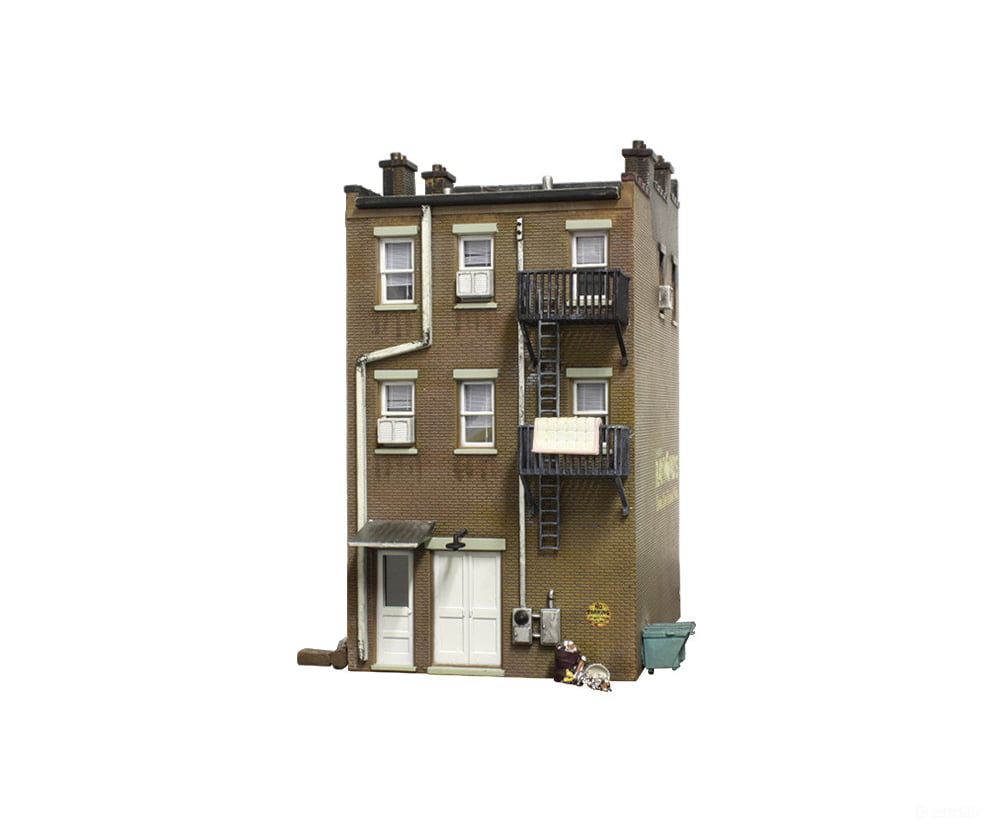 Woodland Scenics 5051 Betty’s Burning Building (Lit) Ho Scale Structures