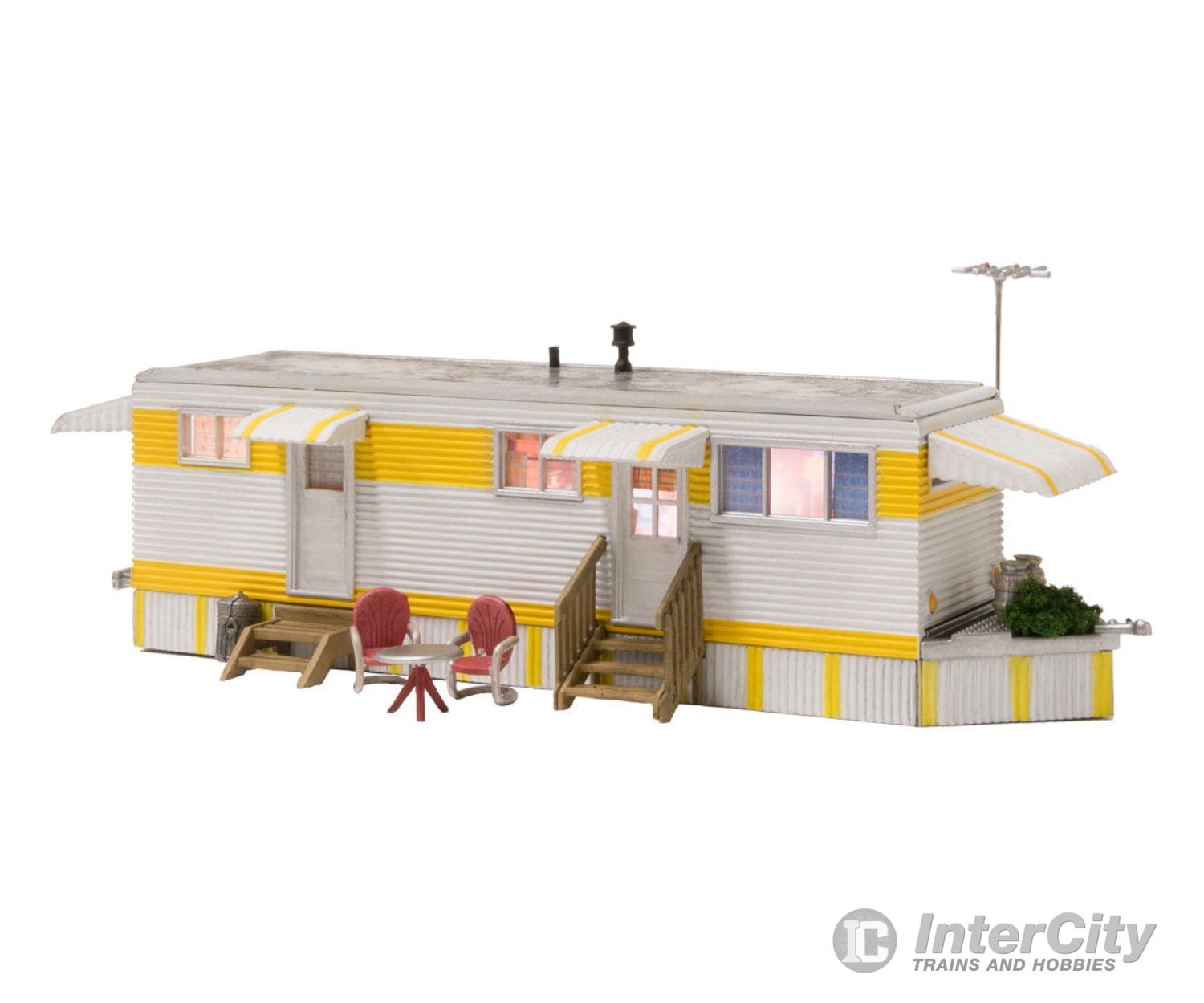 Woodland Scenics 5062 Sunny Days Trailer (Lit) Ho Scale Structures