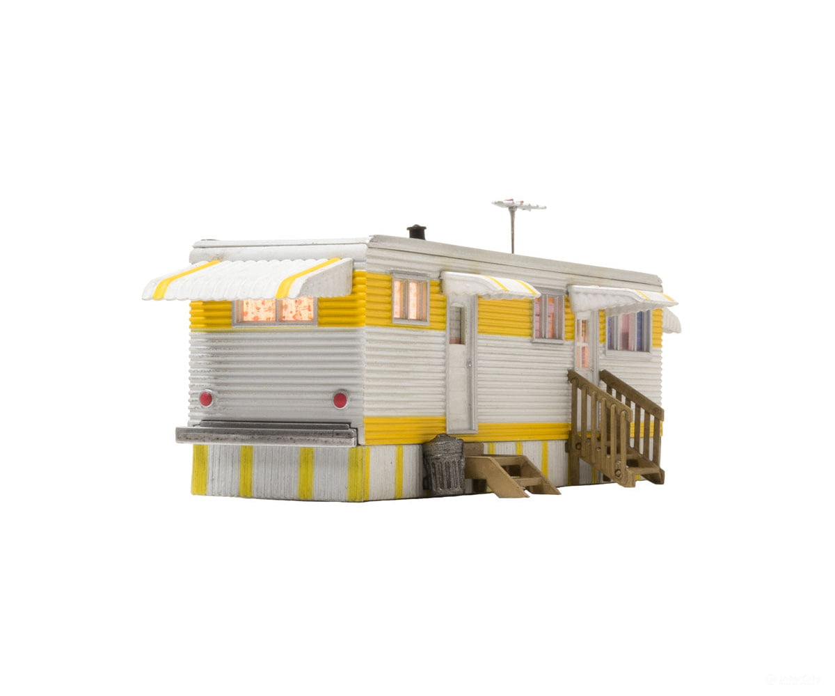 Woodland Scenics 5062 Sunny Days Trailer (Lit) Ho Scale Structures